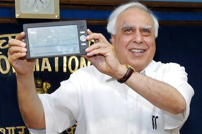 Aakash tablets gifted to Modi by Sibal returned