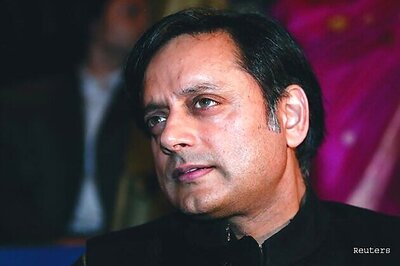 Pak's restraint will help return to path of peace: Tharoor