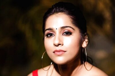 Watch: Telugu Star Rashmi Gautam's 'Never-Ending Love' For Linen Sarees
