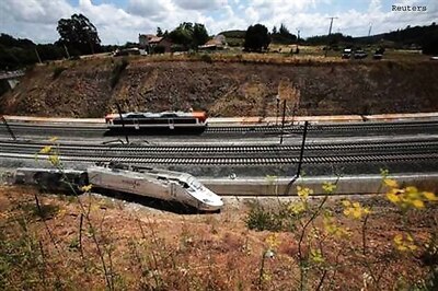Spanish train crash driver leaves hospital, remains in custody
