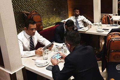 PUBG Mobile: Indian Cricket Team For World Cup 2019 Including MS Dhoni Seen Playing PUBG