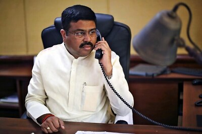 Teachers Aren't Taxi Drivers to Take Classes on Call Basis: Dharmendra Pradhan