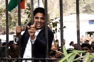 Bar Council condemns violence in Patiala House Court, says if lawyers found guilty, licenses will be cancelled