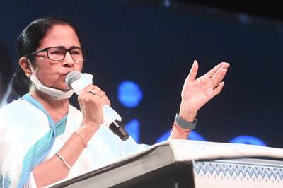 Divide and Rule Has Created a Situation Where India is `Not Fine': Mamata