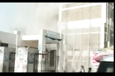 Suicide bomber kills four in Pak hospital