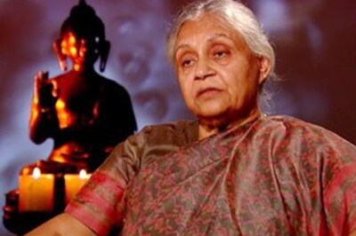 Got a question for Delhi CM? | Ask Sri Sri Ravi Shankar