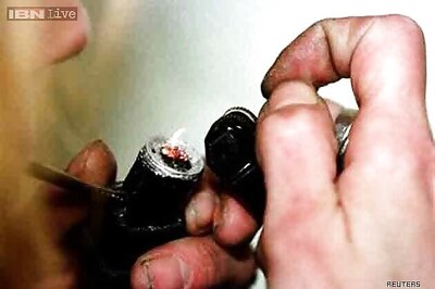 Nobel economists, others urge end to 'war on drugs'