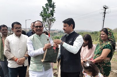 Top Leaders Pledge Support to News18 Network’s ‘India Pedh Lagao’ Campaign