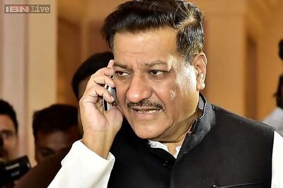 Centre, Congress-NCP alliance lock horns over reservation for Marathas