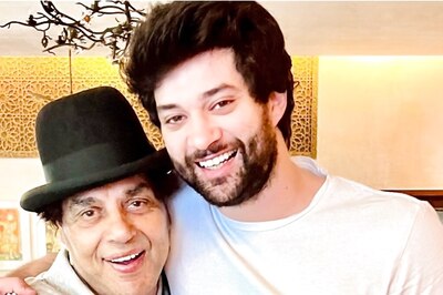 Dharmendra Can’t Stop Smiling As He Poses With His Grandson Rajveer, Says ‘Dade Pote Di Yaari’; See Pic