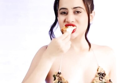 Urfi Javed Gives New Meaning To Pizza Treat With Her New Top