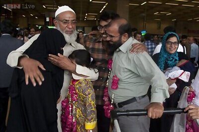 Pakistan evacuates 11 Indians along with 148 Pakistanis from Yemen
