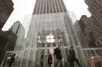 Apple tablet can't save print on its own: analysts