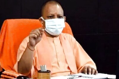 Yogi Govt Pays Rs 600 Cr to Kin of Over 2,000 Employees Who Died of Covid During Panchayat Polls