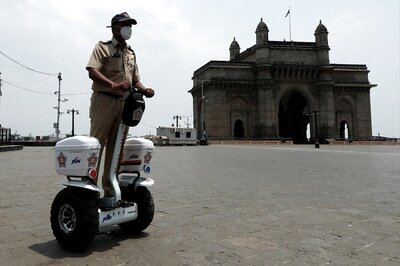 Mumbai Police to Colour Code Vehicles Used for Essential Services to Avert Traffic Jams