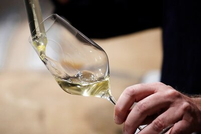 Happy Drink in Sad Times: Champagne-makers in France Gather Pandemic Harvest