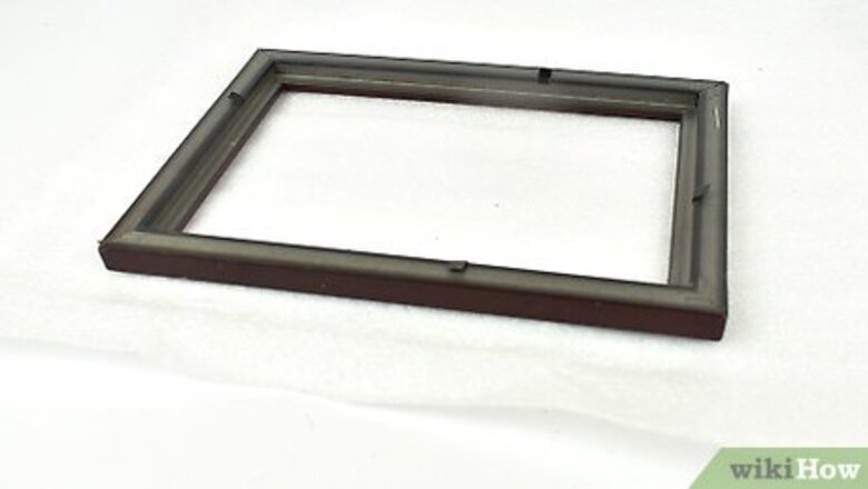 How to Make a Fabric Picture Frame