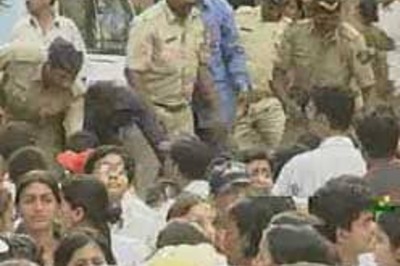 CPI-M condemns lathicharge on medicos