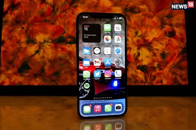 iPhone 12 Displays Showing Flickers, Green Tint for Some Users, Apple May Issue Fix Soon