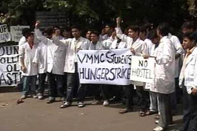 Safdarjung Hospital med students call off strike