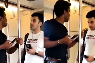 Watch: War Of Words Between Two Men Travelling In Delhi Metro Is Comedy Gold