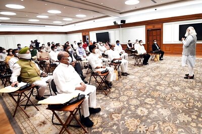 Modi Cabinet Aims for Greater Synergy Between Ministries; Focus On Health & Edu | Key Points