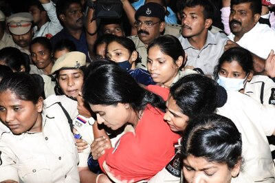 Sharmila Seeks Political Turf with Padayatra, But Is She A BJP 'Foot Soldier' Or Charting Her Own Course?