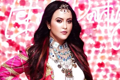 Amruta Fadnavis to Launch Another Romantic Track; Know The Title