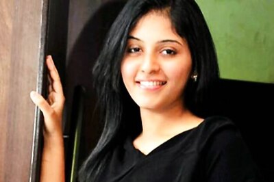 Tamil actor Anjali now shoots for a song in 'Singam 2'