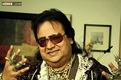 Bappi Lahiri plays the Pied Piper, charms voters with his singing
