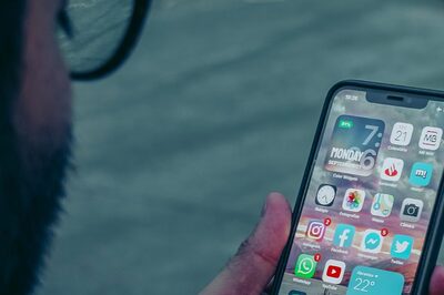 Smartphone Shipments Fell 11 Percent In Q1 2022, Samsung Retains Lead: Report