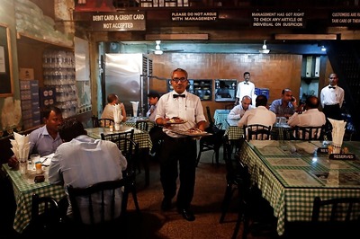 Restaurants Will Face Jail, Fine for Selling Mineral Water Above MRP, Centre Tells Supreme Court