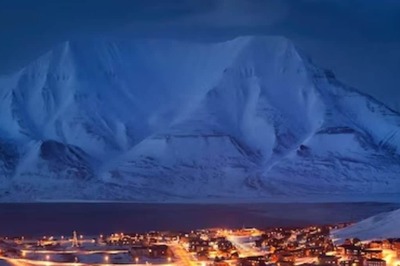 Watch: Photographer Captures Norwegian Archipelago Engulfed In Darkness For 4 Months