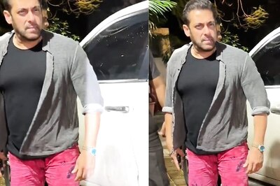 Salman Khan Wore Pink Pants to Arbaaz Khan's Birthday Bash And 'BarBhai' Memes Were Born