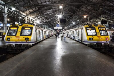 Fully Vaccinated? You May Soon be Allowed to Travel by Mumbai Local Trains