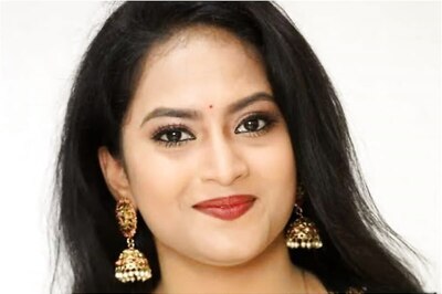 Hyderabad Police Book Three Men for Abetting Telugu Actress Kondapalli Sravani's Suicide