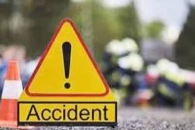 2 Farmers Dead As Speeding Courier Van Collides With Tractor-trolley in Bareilly