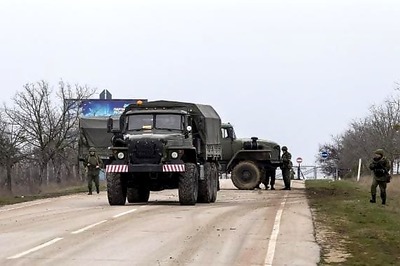 Ukraine cites Russian troop movements as Crimea sliding from its grasp