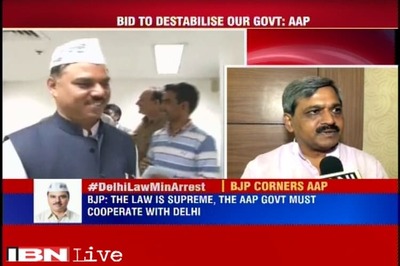 BJP, Congress up in arms against Kejriwal government over Jitender Tomar's arrest