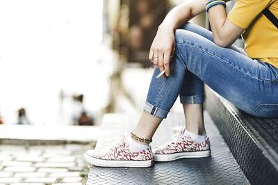 Quit Smoking to Offset Arthritis Risk: Study