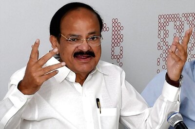 Vice President Venkaiah Naidu Bats for MBBS Degree in Indian Languages