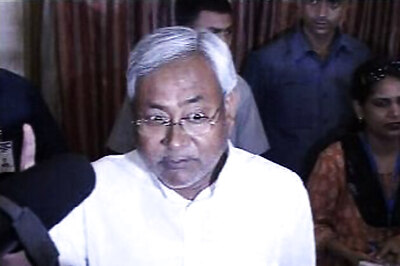 Nitish's house, JD(U) office wears deserted look