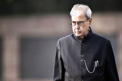 When Supporters Celebrated Pranab Mukherjee's First Lok Sabha Win in the Dead of the Night