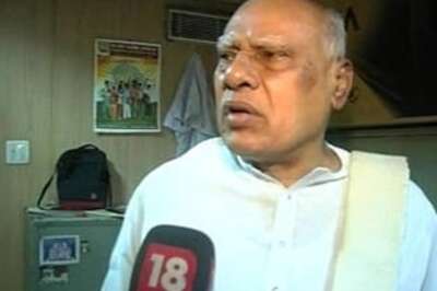 Sonia will take decision on Telangana issue: CM