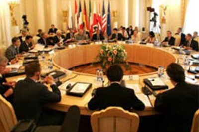 G8 summit stands on shaky ground, literally