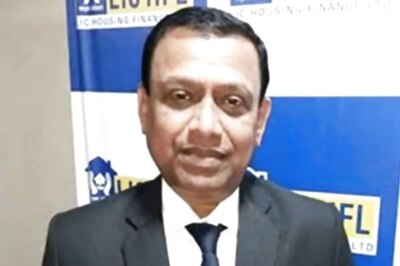 Siddhartha Mohanty Appointed MD of LIC, Sanjeev Kumar to Head TCIL