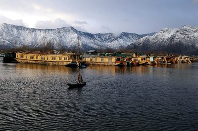 Moral Policing or Security Concern? Why Houseboats in Dal Lake Are a Banned Zone for Kashmiris