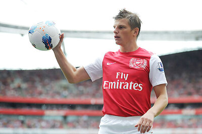 Arshavin out of Arsenal's Champions League squad