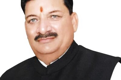 Uttar Pradesh BJP MLA Arvind Giri Dies of Heart Attack; CM Yogi, SP Chief Akhilesh Yadav Express Grief