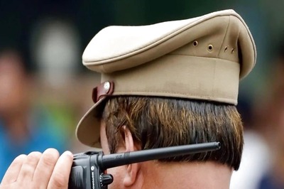 Woman Beats Up Security Guard With Stick in Gurugram Society Over Using 'Heater'